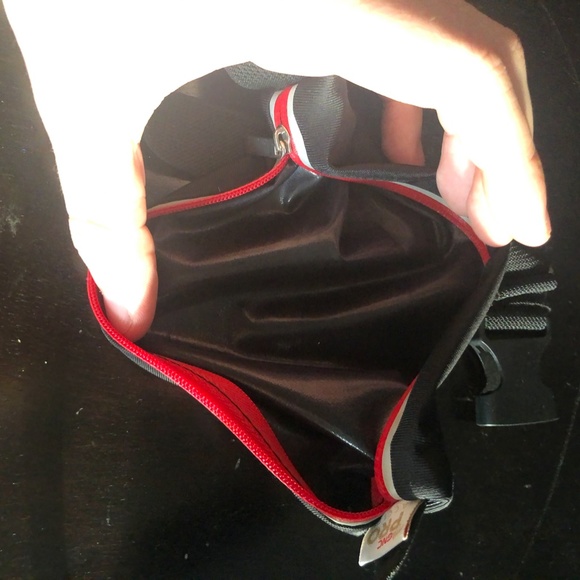 GNC Pro membership mini fanny pack - Picture 2 of 3